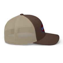 Cargar imagen en el visor de la galería, Retro Logo Eighties Company Trucker Hat
